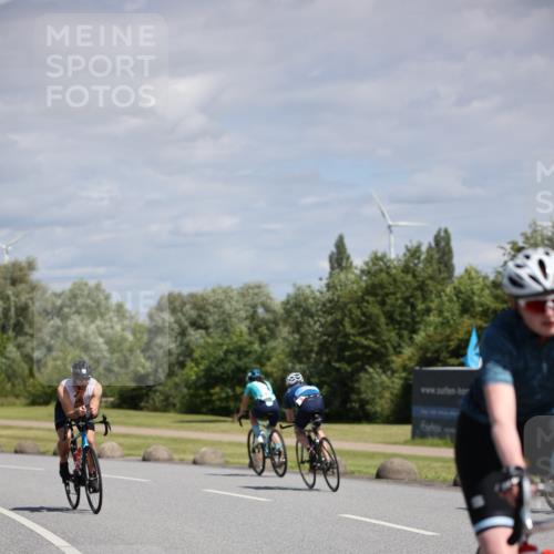 16.06.2024 - 26. Vierlanden-Triathlon Jannik Wohlers http://msf.ph/oto/6292031 16.06.2024 11:35:17 Radfahren 61, 95, 167, 191, 195, 268, 318, 383, 411, 516 meine-sportfotos.de