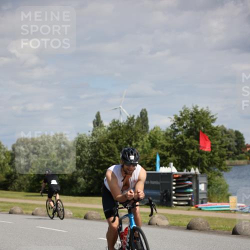 16.06.2024 - 26. Vierlanden-Triathlon Jannik Wohlers http://msf.ph/oto/6292033 16.06.2024 11:35:18 Radfahren 61, 95, 167, 191, 195, 268, 318, 383, 411, 516 meine-sportfotos.de
