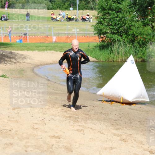 16.06.2024 - 26. Vierlanden-Triathlon Strokosch-Dieckow http://msf.ph/oto/6292044 16.06.2024 09:36:16 Schwimmen 40, 107, 167, 40, 107, 167 meine-sportfotos.de