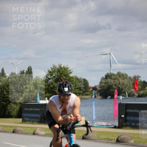 16.06.2024 - 26. Vierlanden-Triathlon Jannik Wohlers http://msf.ph/oto/6292054 16.06.2024 11:35:18 Radfahren 61, 95, 167, 191, 195, 268, 318, 383, 411, 516 meine-sportfotos.de