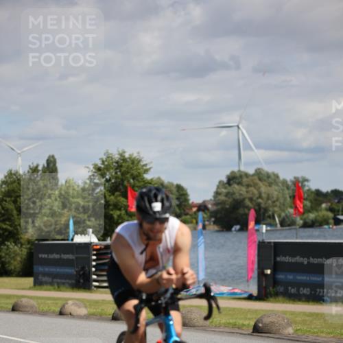 16.06.2024 - 26. Vierlanden-Triathlon Jannik Wohlers http://msf.ph/oto/6292092 16.06.2024 11:35:18 Radfahren 61, 95, 167, 191, 195, 268, 318, 383, 411, 516 meine-sportfotos.de
