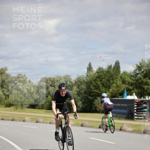 16.06.2024 - 26. Vierlanden-Triathlon Jannik Wohlers http://msf.ph/oto/6292106 16.06.2024 11:35:29 Radfahren 35, 97, 129, 145, 218, 267, 496, 528 meine-sportfotos.de