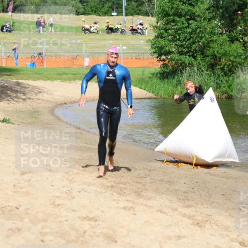 16.06.2024 - 26. Vierlanden-Triathlon Strokosch-Dieckow http://msf.ph/oto/6292110 16.06.2024 09:36:20 Schwimmen 86, 107, 108, 167, 86, 107, 108, 167 meine-sportfotos.de