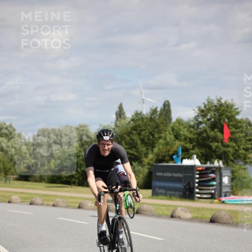 16.06.2024 - 26. Vierlanden-Triathlon Jannik Wohlers http://msf.ph/oto/6292116 16.06.2024 11:35:29 Radfahren 35, 97, 129, 145, 218, 267, 496, 528 meine-sportfotos.de