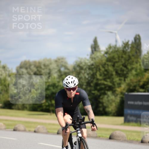 16.06.2024 - 26. Vierlanden-Triathlon Jannik Wohlers http://msf.ph/oto/6292144 16.06.2024 11:35:33 Radfahren 97, 218, 266, 267, 314, 528 meine-sportfotos.de