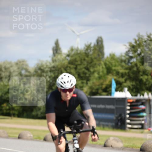 16.06.2024 - 26. Vierlanden-Triathlon Jannik Wohlers http://msf.ph/oto/6292166 16.06.2024 11:35:33 Radfahren 97, 218, 266, 267, 314, 528 meine-sportfotos.de