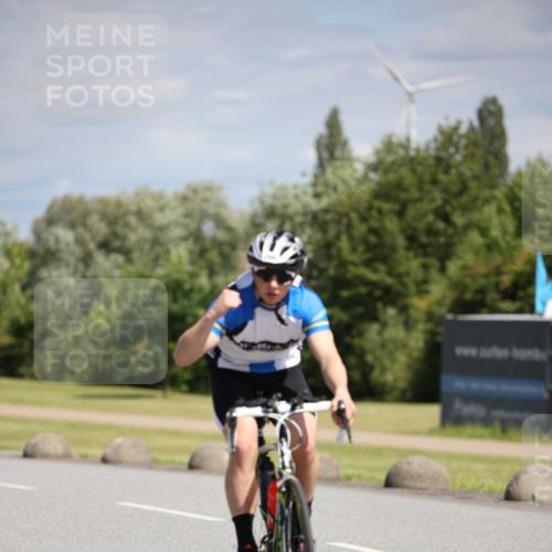 16.06.2024 - 26. Vierlanden-Triathlon Jannik Wohlers http://msf.ph/oto/6292191 16.06.2024 11:35:35 Radfahren 243, 266, 267, 314, 351, 528 meine-sportfotos.de