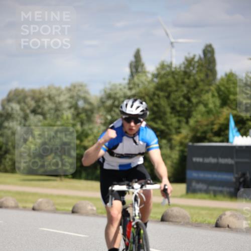16.06.2024 - 26. Vierlanden-Triathlon Jannik Wohlers http://msf.ph/oto/6292195 16.06.2024 11:35:35 Radfahren 243, 266, 267, 314, 351, 528 meine-sportfotos.de