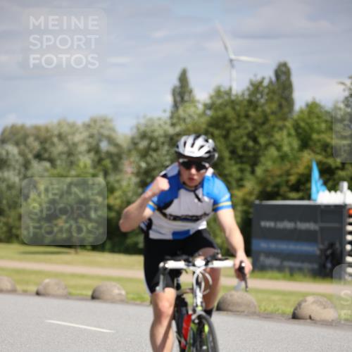 16.06.2024 - 26. Vierlanden-Triathlon Jannik Wohlers http://msf.ph/oto/6292197 16.06.2024 11:35:35 Radfahren 243, 266, 267, 314, 351, 528 meine-sportfotos.de