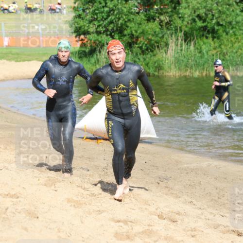 16.06.2024 - 26. Vierlanden-Triathlon Strokosch-Dieckow http://msf.ph/oto/6292210 16.06.2024 09:36:24 Schwimmen 86, 107, 108, 167, 86, 107, 108, 167 meine-sportfotos.de