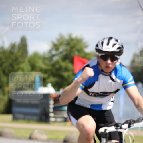 16.06.2024 - 26. Vierlanden-Triathlon Jannik Wohlers http://msf.ph/oto/6292223 16.06.2024 11:35:36 Radfahren 243, 266, 267, 314, 351 meine-sportfotos.de