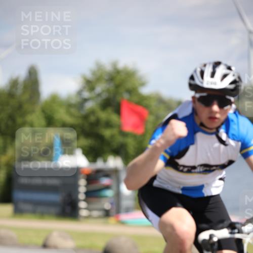 16.06.2024 - 26. Vierlanden-Triathlon Jannik Wohlers http://msf.ph/oto/6292225 16.06.2024 11:35:36 Radfahren 243, 266, 267, 314, 351 meine-sportfotos.de