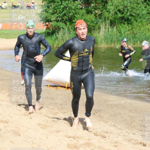 16.06.2024 - 26. Vierlanden-Triathlon Strokosch-Dieckow http://msf.ph/oto/6292228 16.06.2024 09:36:24 Schwimmen 86, 107, 108, 167, 86, 107, 108, 167 meine-sportfotos.de