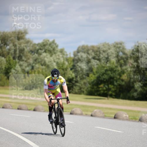 16.06.2024 - 26. Vierlanden-Triathlon Jannik Wohlers http://msf.ph/oto/6292278 16.06.2024 11:35:43 Radfahren 243, 336, 339, 351 meine-sportfotos.de