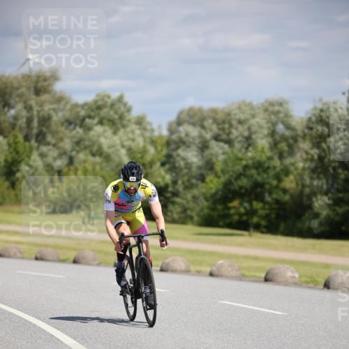 16.06.2024 - 26. Vierlanden-Triathlon Jannik Wohlers http://msf.ph/oto/6292283 16.06.2024 11:35:43 Radfahren 243, 336, 339, 351 meine-sportfotos.de