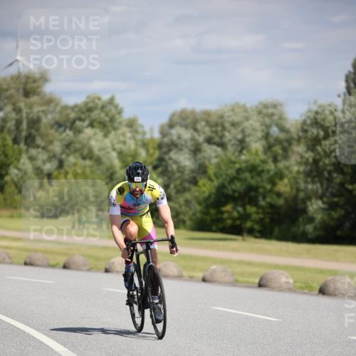 16.06.2024 - 26. Vierlanden-Triathlon Jannik Wohlers http://msf.ph/oto/6292291 16.06.2024 11:35:43 Radfahren 243, 336, 339, 351 meine-sportfotos.de