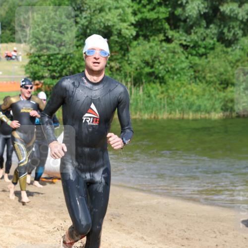 16.06.2024 - 26. Vierlanden-Triathlon Strokosch-Dieckow http://msf.ph/oto/6292295 16.06.2024 09:36:29 Schwimmen 86, 107, 108, 167, 86, 107, 108, 167 meine-sportfotos.de