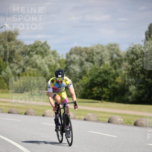 16.06.2024 - 26. Vierlanden-Triathlon Jannik Wohlers http://msf.ph/oto/6292296 16.06.2024 11:35:43 Radfahren 243, 336, 339, 351 meine-sportfotos.de