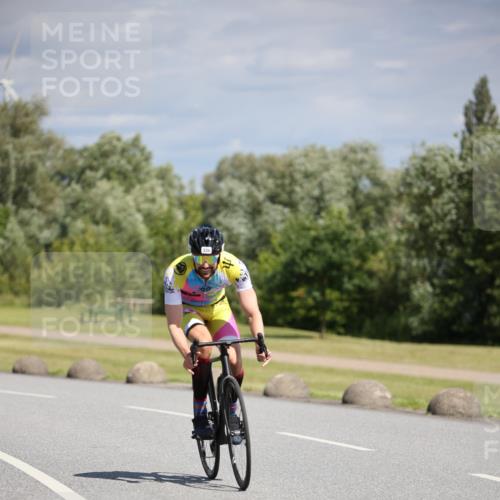 16.06.2024 - 26. Vierlanden-Triathlon Jannik Wohlers http://msf.ph/oto/6292305 16.06.2024 11:35:43 Radfahren 243, 336, 339, 351 meine-sportfotos.de