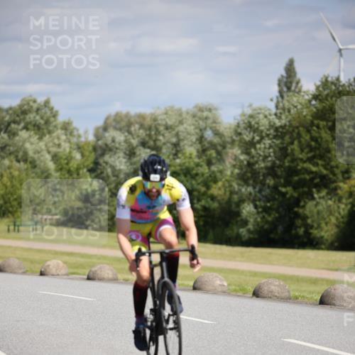 16.06.2024 - 26. Vierlanden-Triathlon Jannik Wohlers http://msf.ph/oto/6292326 16.06.2024 11:35:44 Radfahren 181, 243, 336, 339, 351 meine-sportfotos.de