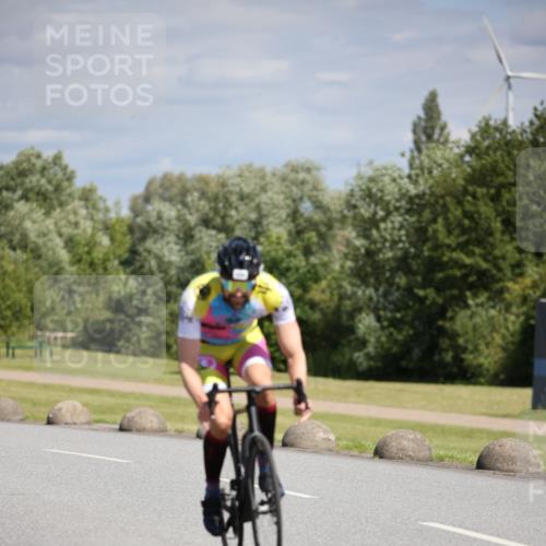 16.06.2024 - 26. Vierlanden-Triathlon Jannik Wohlers http://msf.ph/oto/6292330 16.06.2024 11:35:44 Radfahren 181, 243, 336, 339, 351 meine-sportfotos.de