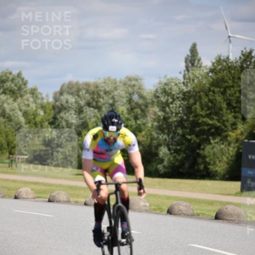 16.06.2024 - 26. Vierlanden-Triathlon Jannik Wohlers http://msf.ph/oto/6292334 16.06.2024 11:35:44 Radfahren 181, 243, 336, 339, 351 meine-sportfotos.de