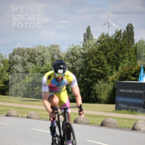 16.06.2024 - 26. Vierlanden-Triathlon Jannik Wohlers http://msf.ph/oto/6292351 16.06.2024 11:35:44 Radfahren 181, 243, 336, 339, 351 meine-sportfotos.de