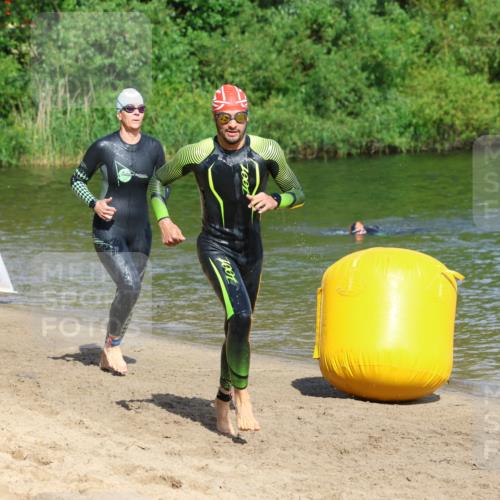 16.06.2024 - 26. Vierlanden-Triathlon Strokosch-Dieckow http://msf.ph/oto/6292581 16.06.2024 09:36:52 Schwimmen 99, 122, 99, 122 meine-sportfotos.de