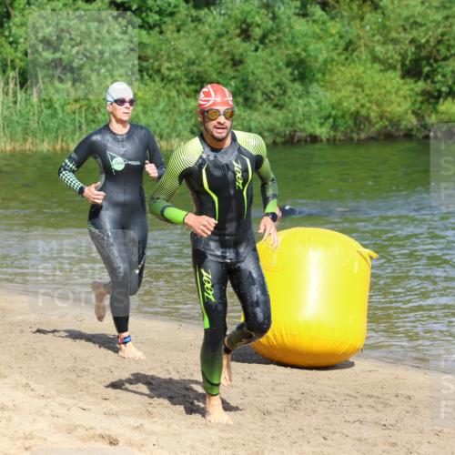 16.06.2024 - 26. Vierlanden-Triathlon Strokosch-Dieckow http://msf.ph/oto/6292602 16.06.2024 09:36:52 Schwimmen 99, 122, 99, 122 meine-sportfotos.de