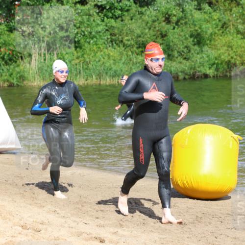 16.06.2024 - 26. Vierlanden-Triathlon Strokosch-Dieckow http://msf.ph/oto/6292693 16.06.2024 09:36:55 Schwimmen 99, 122, 99, 122 meine-sportfotos.de