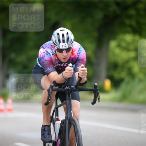 16.06.2024 - 7 Türme Triathlon Fuchs,  Jonas http://msf.ph/oto/6292700 16.06.2024 12:03:02 Radfahren 112, 208, 414 meine-sportfotos.de