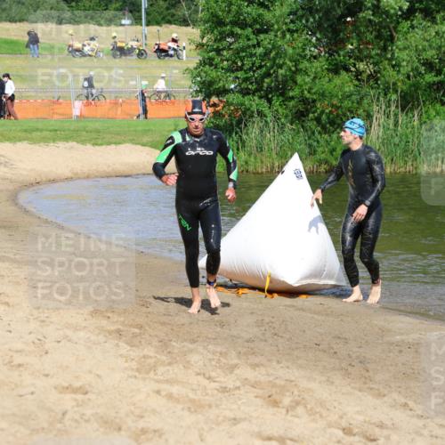 16.06.2024 - 26. Vierlanden-Triathlon Strokosch-Dieckow http://msf.ph/oto/6292726 16.06.2024 09:37:02 Schwimmen 122, 144, 122, 144 meine-sportfotos.de