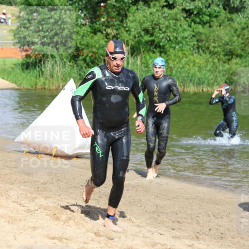 16.06.2024 - 26. Vierlanden-Triathlon Strokosch-Dieckow http://msf.ph/oto/6292829 16.06.2024 09:37:05 Schwimmen 116, 122, 144, 116, 122, 144 meine-sportfotos.de
