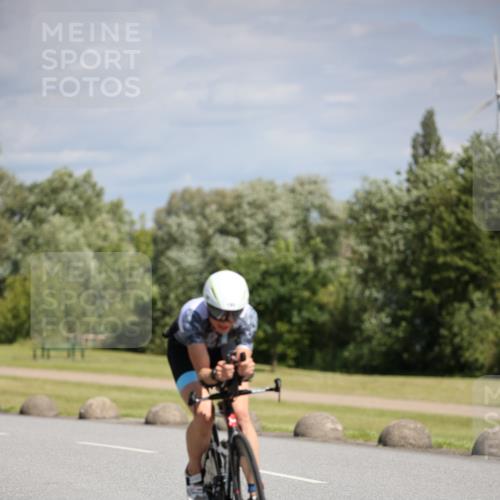 16.06.2024 - 26. Vierlanden-Triathlon Jannik Wohlers http://msf.ph/oto/6292855 16.06.2024 11:35:50 Radfahren 4, 181, 185, 336, 339 meine-sportfotos.de