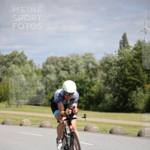 16.06.2024 - 26. Vierlanden-Triathlon Jannik Wohlers http://msf.ph/oto/6292856 16.06.2024 11:35:50 Radfahren 4, 181, 185, 336, 339 meine-sportfotos.de