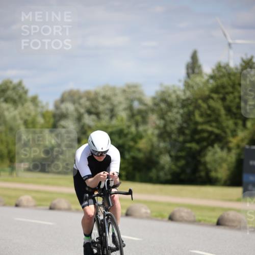 16.06.2024 - 26. Vierlanden-Triathlon Jannik Wohlers http://msf.ph/oto/6292882 16.06.2024 11:35:51 Radfahren 4, 181, 185, 215, 336 meine-sportfotos.de