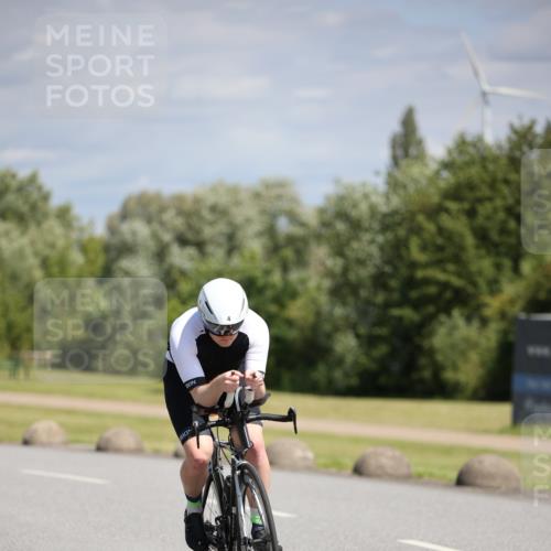 16.06.2024 - 26. Vierlanden-Triathlon Jannik Wohlers http://msf.ph/oto/6292885 16.06.2024 11:35:51 Radfahren 4, 181, 185, 215, 336 meine-sportfotos.de
