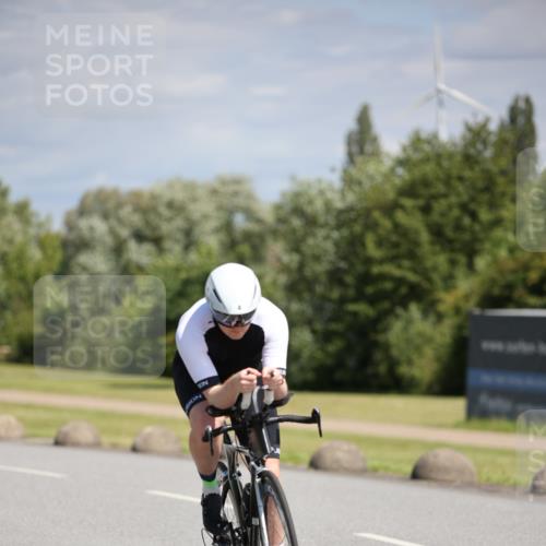 16.06.2024 - 26. Vierlanden-Triathlon Jannik Wohlers http://msf.ph/oto/6292906 16.06.2024 11:35:51 Radfahren 4, 181, 185, 215, 336 meine-sportfotos.de