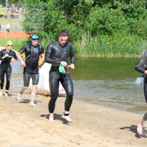 16.06.2024 - 26. Vierlanden-Triathlon Strokosch-Dieckow http://msf.ph/oto/6292969 16.06.2024 09:37:28 Schwimmen 39, 41, 45, 170, 39, 41, 45, 170 meine-sportfotos.de