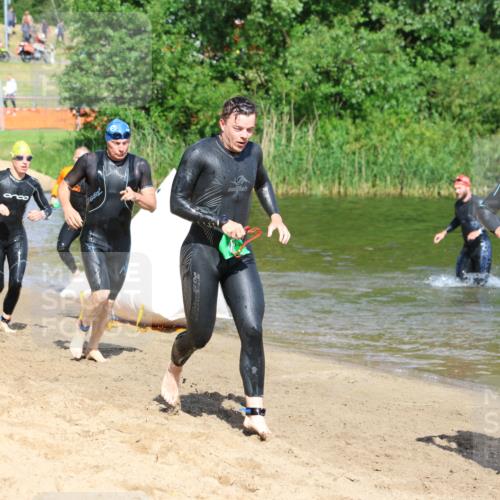 16.06.2024 - 26. Vierlanden-Triathlon Strokosch-Dieckow http://msf.ph/oto/6292980 16.06.2024 09:37:28 Schwimmen 39, 41, 45, 170, 39, 41, 45, 170 meine-sportfotos.de