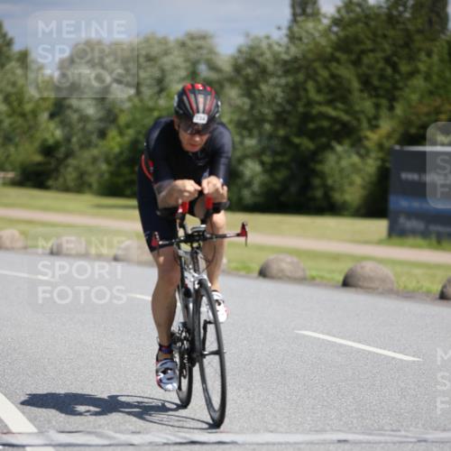 16.06.2024 - 26. Vierlanden-Triathlon Jannik Wohlers http://msf.ph/oto/6293010 16.06.2024 11:35:58 Radfahren 4, 53, 134, 177, 215 meine-sportfotos.de