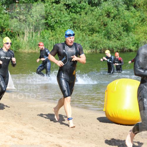16.06.2024 - 26. Vierlanden-Triathlon Strokosch-Dieckow http://msf.ph/oto/6293054 16.06.2024 09:37:29 Schwimmen 39, 41, 45, 170, 39, 41, 45, 170 meine-sportfotos.de