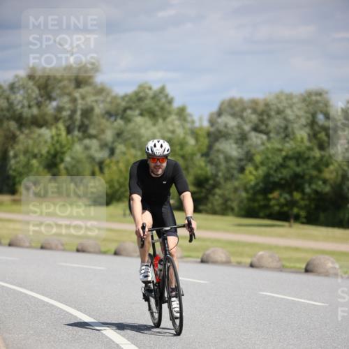 16.06.2024 - 26. Vierlanden-Triathlon Jannik Wohlers http://msf.ph/oto/6293093 16.06.2024 11:36:04 Radfahren 53, 134, 205, 260 meine-sportfotos.de
