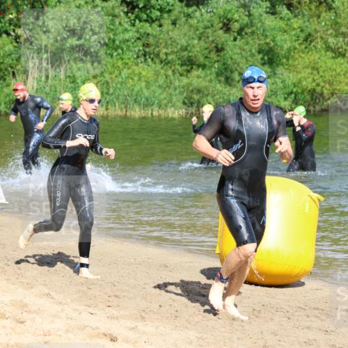 16.06.2024 - 26. Vierlanden-Triathlon Strokosch-Dieckow http://msf.ph/oto/6293106 16.06.2024 09:37:30 Schwimmen 39, 41, 45, 170, 39, 41, 45, 170 meine-sportfotos.de