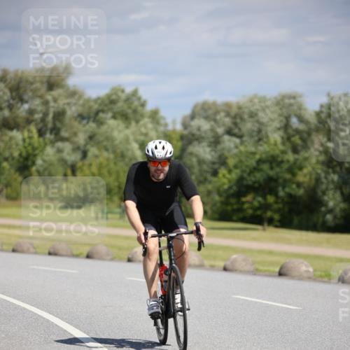 16.06.2024 - 26. Vierlanden-Triathlon Jannik Wohlers http://msf.ph/oto/6293118 16.06.2024 11:36:04 Radfahren 53, 134, 205, 260 meine-sportfotos.de