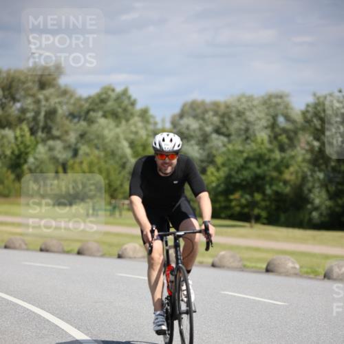 16.06.2024 - 26. Vierlanden-Triathlon Jannik Wohlers http://msf.ph/oto/6293126 16.06.2024 11:36:04 Radfahren 53, 134, 205, 260 meine-sportfotos.de