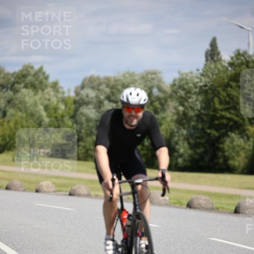 16.06.2024 - 26. Vierlanden-Triathlon Jannik Wohlers http://msf.ph/oto/6293149 16.06.2024 11:36:04 Radfahren 53, 134, 205, 260 meine-sportfotos.de