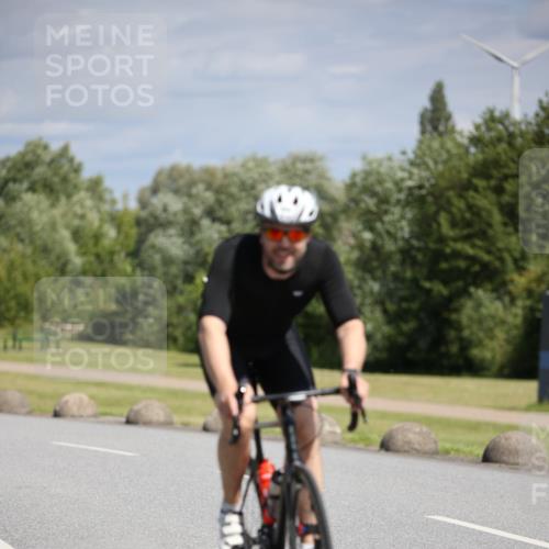 16.06.2024 - 26. Vierlanden-Triathlon Jannik Wohlers http://msf.ph/oto/6293152 16.06.2024 11:36:04 Radfahren 53, 134, 205, 260 meine-sportfotos.de