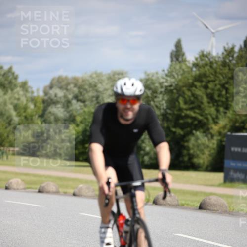 16.06.2024 - 26. Vierlanden-Triathlon Jannik Wohlers http://msf.ph/oto/6293158 16.06.2024 11:36:05 Radfahren 53, 134, 205, 260 meine-sportfotos.de