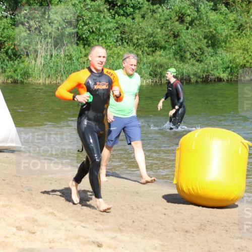 16.06.2024 - 26. Vierlanden-Triathlon Strokosch-Dieckow http://msf.ph/oto/6293167 16.06.2024 09:37:32 Schwimmen 32, 39, 41, 45, 170, 32, 39, 41, 45, 170 meine-sportfotos.de